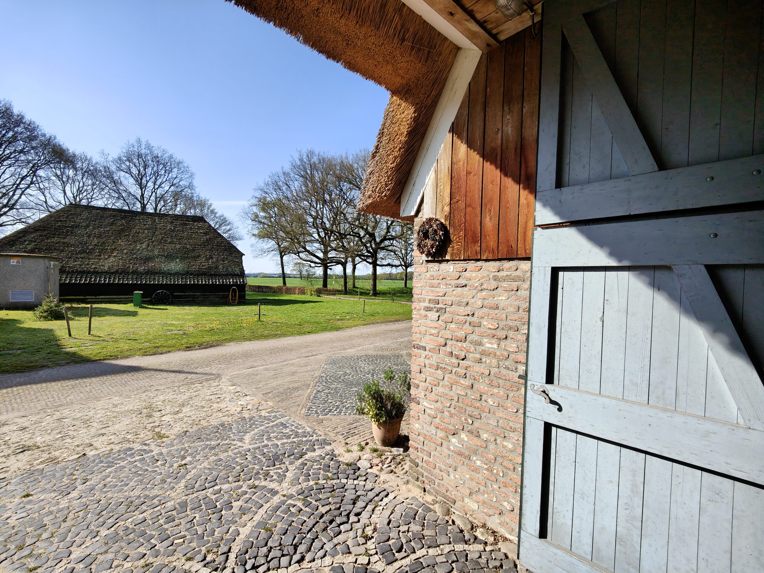 Dierenkliniek Den Kaat Balkbrug uitzicht (12)